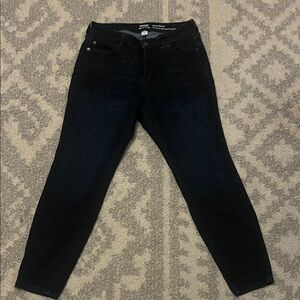 Amazon Women's Dark Wash Skinny Jeans